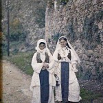 Blagaj_-_žene_iz_Mostara_(Albert_Khan)_20._oktobar_1912.jpg